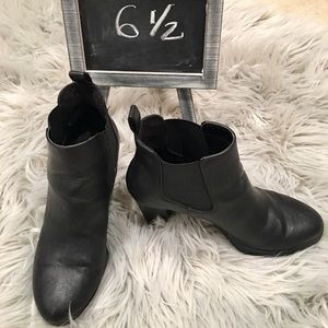 Black boots- super comfortable